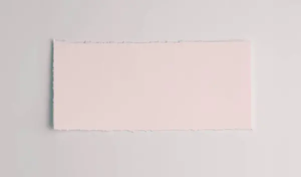 Zerrissene Leere Stücke Textur Beige Papier Auf Grauem Kopierraum Hintergrund — Stockfoto