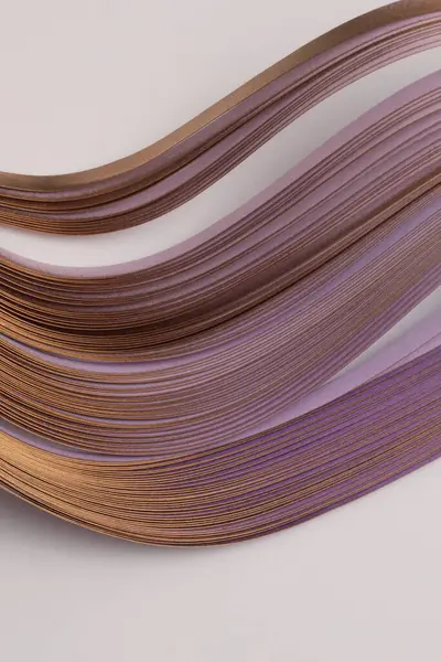 Gold Bronze Violett Farbstreifen Farbverlauf Welle Papier Auf Beige Hintergrund — Stockfoto