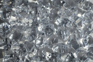 Kırılmış cam kristal taş desenli duvar. Işık ve gölge dumanı soyut odak arkaplanı.