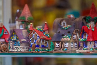 Piyasada Noel süslemeleri