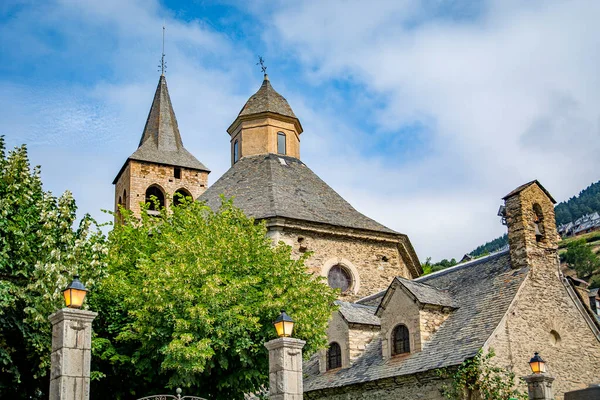 Románský Kostel Vilaci Val Aran Španělsko Malovaný Strop — Stock fotografie