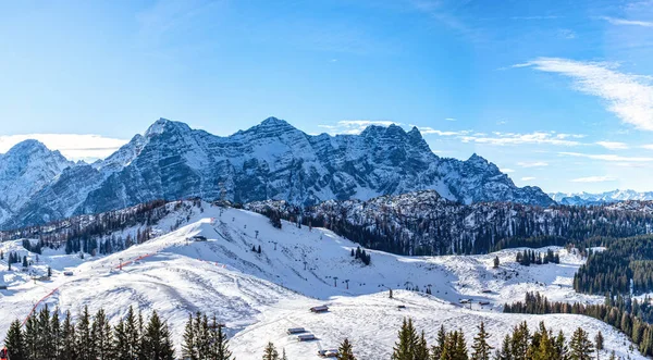 Lofer Ski Resort Winter Zell See Region Austria Imagen de archivo