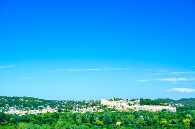 Saint-Andre Kalesi, Fransa 'nın Vaucluse, Provence kentindeki Villeneuve-ls-Avignon komünü ortaçağ kalesi.