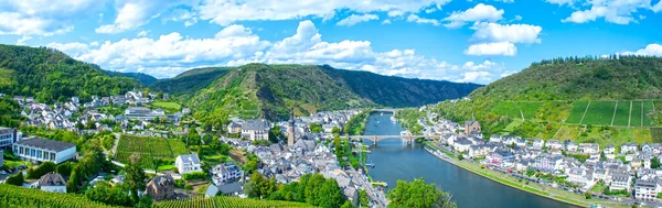 Moselle nehir vadisi, Rhineland-Palatinate, Almanya ile Cochem Panorama