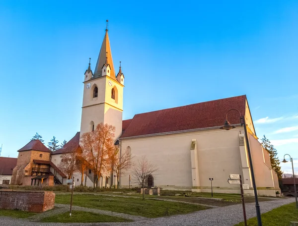 Targu Mures Transilvanya Şehir Romanya Kilise Kale Alacakaranlıkta - Stok İmaj