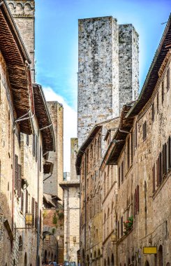 San Gimignano, Toskana, İtalya, yayalar ve kuleler