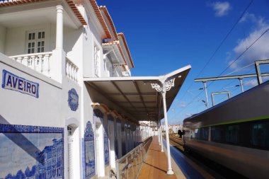 Aveiro tren istasyonu, Portekiz 'in kuzeyi.