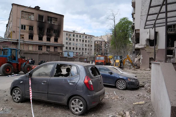 Kyiv Ukraine April 2022 Bombing Cars Dwelling House Damaged Russian — Foto Stock