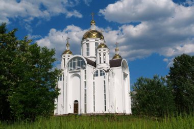 St. Andrew Pyervozvannoho Kilisesi ve Bucha kasabasındaki All Saints, Kyiv Bölgesi, Ukrayna
