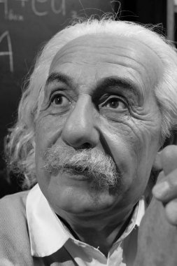 BUKOVEL, UKRAINE, 5 Ekim 2022: Dünyaca ünlü bilim adamı, teorik fizikçi, Nobel ödüllü, izafiyet teorisinin yaratıcısı Albert Einstein 'ın balmumu figürü