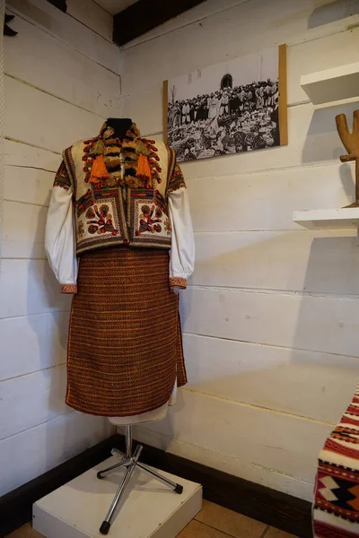 Kolomyie Ukraine Août 2022 Exposition Vieux Vêtements Traditionnels Ukrainiens Ouest — Photo