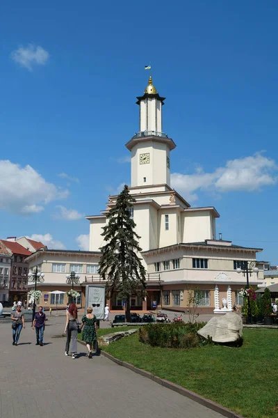 Ivano Frankivsk Ukraine August 2022 People Ratusha Town Hall Ivano — Fotografia de Stock