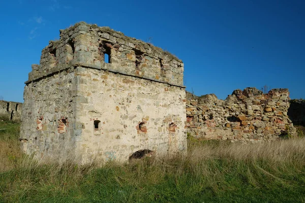 Stock image Stone tower in Pniv Castle - medieval historical object in Ivano-Frankivsk region of western Ukraine