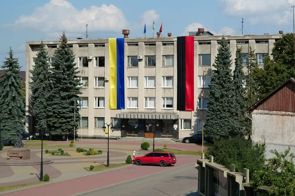 Halych Ukraine Sierpnia 2022 Flaga Narodowa Ukrainy Czerwono Czarna Flaga — Zdjęcie stockowe