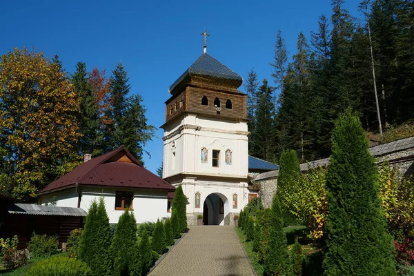 Manyava Skete Exaltation Holy Cross Forest Carpathian Mountains Ukraine Orthodox — Fotografia de Stock