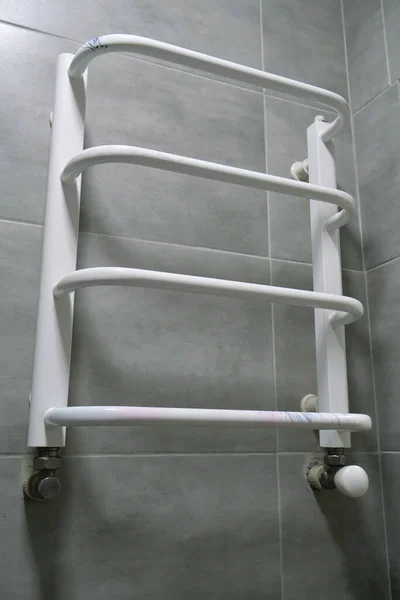 Toallero Calefaccionado Baño — Foto de Stock