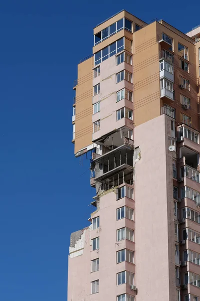 Kyiv Ukraine May 2022 Russian Missile Damaged Multi Storey Dwelling — Fotografia de Stock