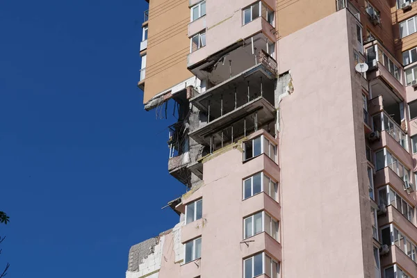 Kyiv Ukraine May 2022 Russian Missile Damaged Multi Storey Dwelling — Stock Photo, Image