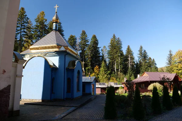 Manyava Skete Exaltation Holy Cross Forest Carpathian Mountains Ukraine Orthodox — Fotografia de Stock