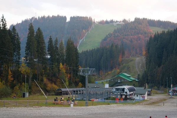 Bukovel Carpathian Mountains Ukraine October 2022 Bukovel 리프트 아름다운 리조트 — 스톡 사진