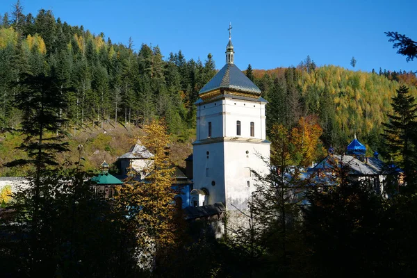 Ukrayna Daki Karpat Dağları Ndaki Ormanda Manyava Kutsal Haçın Yüceltilmesi — Stok fotoğraf
