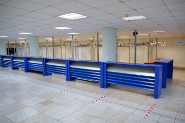 Vestiyer, ya da bazen vestiyer, insanların bir binaya girdiklerinde paltolarını, pelerinlerini ya da diğer dış giysilerini asabilecekleri bir odadır.