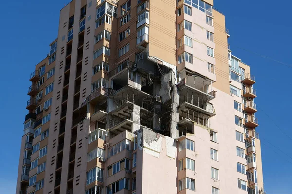 Kyiv Ukraine May 2022 Russian Missile Damaged Multi Storey Dwelling — Foto de Stock