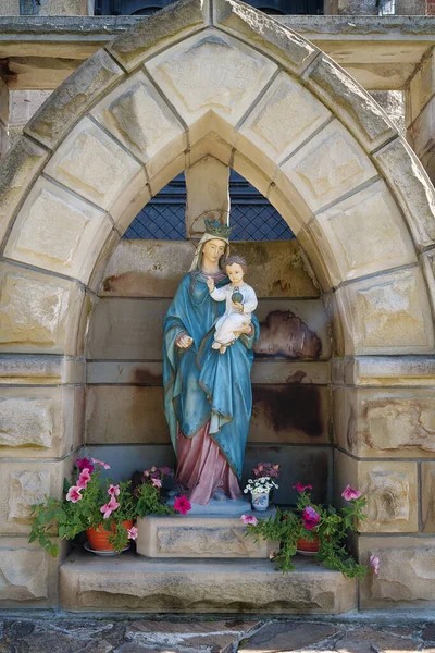 Mãe Deus Com Jesus Cristo Pela Igreja Assunção Bem Aventurada — Fotografia de Stock
