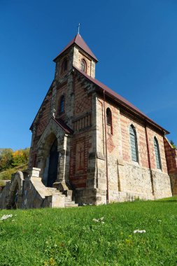 Batı Ukrayna 'daki Vorokhta şehrinde Kutsal Bakire Meryem' in Varsayımı Kilisesi