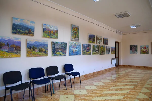 Yaremche ウクライナ 2022年10月17日 ウクライナ西部ヤレムチェ市のカルパティア人の民族誌と生態学博物館での展示と写真 — ストック写真