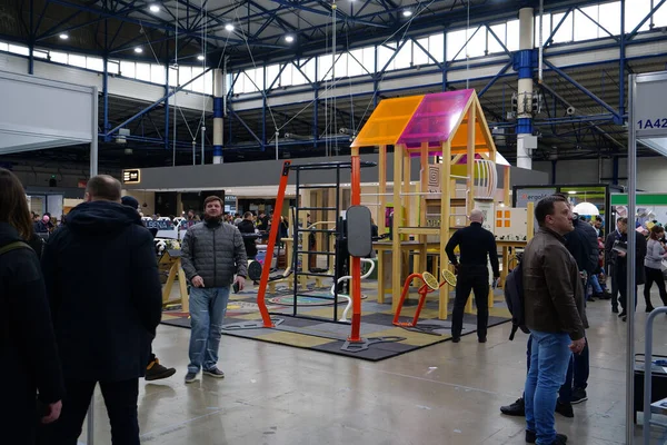 Kyiv Ukraine Marca 2023 Ludzie Międzynarodowej Wystawie Budowlanej Inter Build — Zdjęcie stockowe