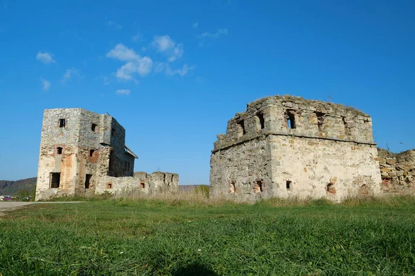 Ancient Stone Towers Pniv Castle Medieval Historical Object Ivano Frankivsk —  Fotos de Stock