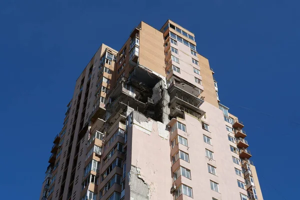 Kyiv Ukraine May 2022 Russian Missile Damaged Multi Storey Dwelling — Foto Stock