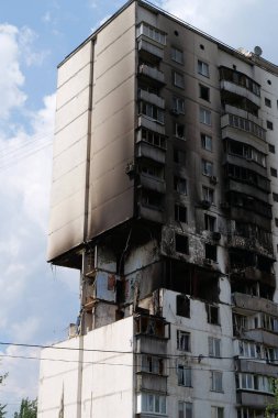 Bir apartman dairesinde gaz patlaması sonrası oluşan hasarlar. Ukrayna 'nın başkenti Kyiv' de gaz ocaklı bir ev. Gaz sızıntısı ve patlama oldu.