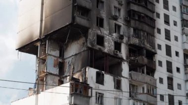Gaz sızıntısı ve patlama sonucu birkaç apartmanın yıkılması.
