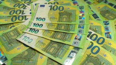 100 Euro 'luk banknot. Yeşil banknotlar 100 Euro