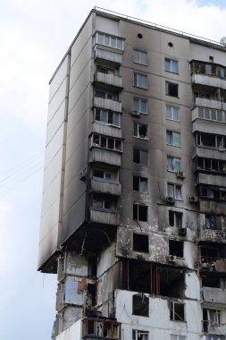 Gaz sobalı bir bina. Konut binasında gaz patladı ve binanın bir kısmını yok etti.