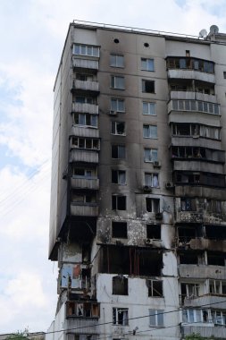 Korkunç bir trajedi. Bir apartman dairesinde gaz patlaması sonrası hasar. Ukrayna 'nın başkenti Kyiv' de gaz ocaklı bir ev. Gaz sızıntısı ve patlama oldu.