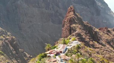 Masca dağ köyü ve vadi, Tenerife adası, Kanarya adaları, İspanya. 1496 'da İspanyol istilasından önce antik Guanche yerleşkesi.