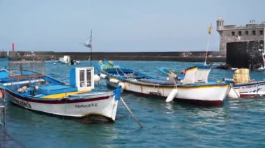 PUERTO DE LA CRUZ, TENERİFE ADASI, İSPAN, 28 Eylül 2019: Puerto de la Cruz şehrinin eski limanı, Tenerife Adası, Kanarya Adaları