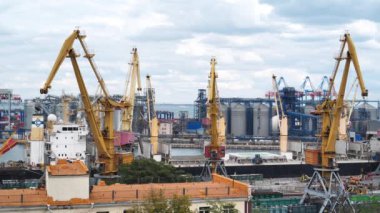 Odessa limanı - Ukrayna 'nın en büyük limanı ve Karadeniz havzasındaki en büyük limanlardan biri