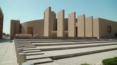 Katar, DOHA, 21 Mart 2018: Doha 'daki Eğitim Şehri' nde Carnegie Mellon Üniversitesi - Katar 'ın başkenti ve en kalabalık şehri, Basra Körfezi, Arap Yarımadası, Orta Doğu