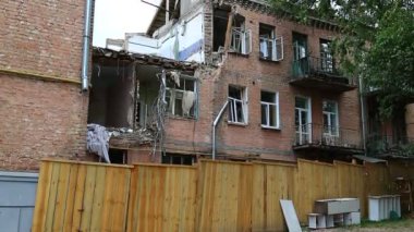 Ukrayna, Kiev 'deki gaz patlaması sonrası yıkıntılar. Evin gaz patlaması sonucu tahrip edilmesi, bina yıkılacak.