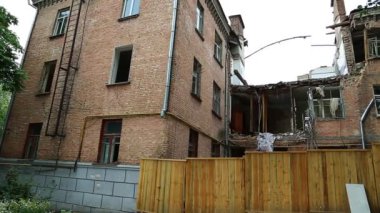 Ukrayna, Kiev 'deki gaz patlaması sonrası yıkıntılar. Evin gaz patlaması sonucu tahrip edilmesi, bina yıkılacak.