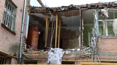Ukrayna, Kiev 'deki gaz patlaması sonrası yıkıntılar. Evin gaz patlaması sonucu tahrip edilmesi, bina yıkılacak.