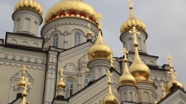 Lord Katedrali, 2013, Pochayiv Lavra, Ternopil Oblastı, Ukrayna. Ukrayna 'nın batısındaki en büyük ortodoks kilise kompleksi ve manastırı ve Kiev-Pechersk Lavra' dan sonra Ukrayna 'da ikinci.