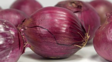 Kırmızı soğan mı mor soğan mı? Soğan - sağlık için yararlı özelliklere sahip çok sağlıklı bir ürün