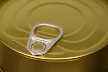 Sarı kapalı metal teneke kutu