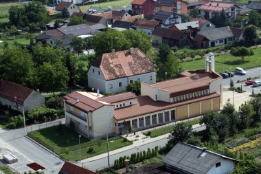 Hırvatistan 'ın Hrnetic kentindeki Parish Pastoral Merkezi