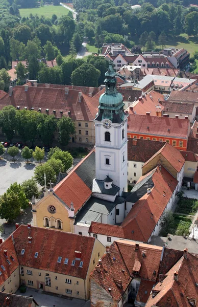 Pfarrkirche Der Heiligen Dreifaltigkeit Karlovac Kroatien — Stockfoto